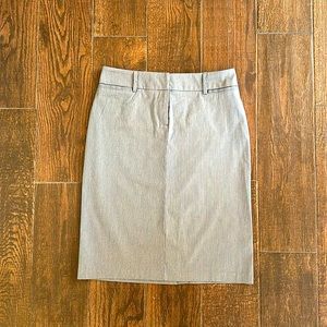 New York & Company Stretch Pinstripe Pencil Skirt Sz 2
